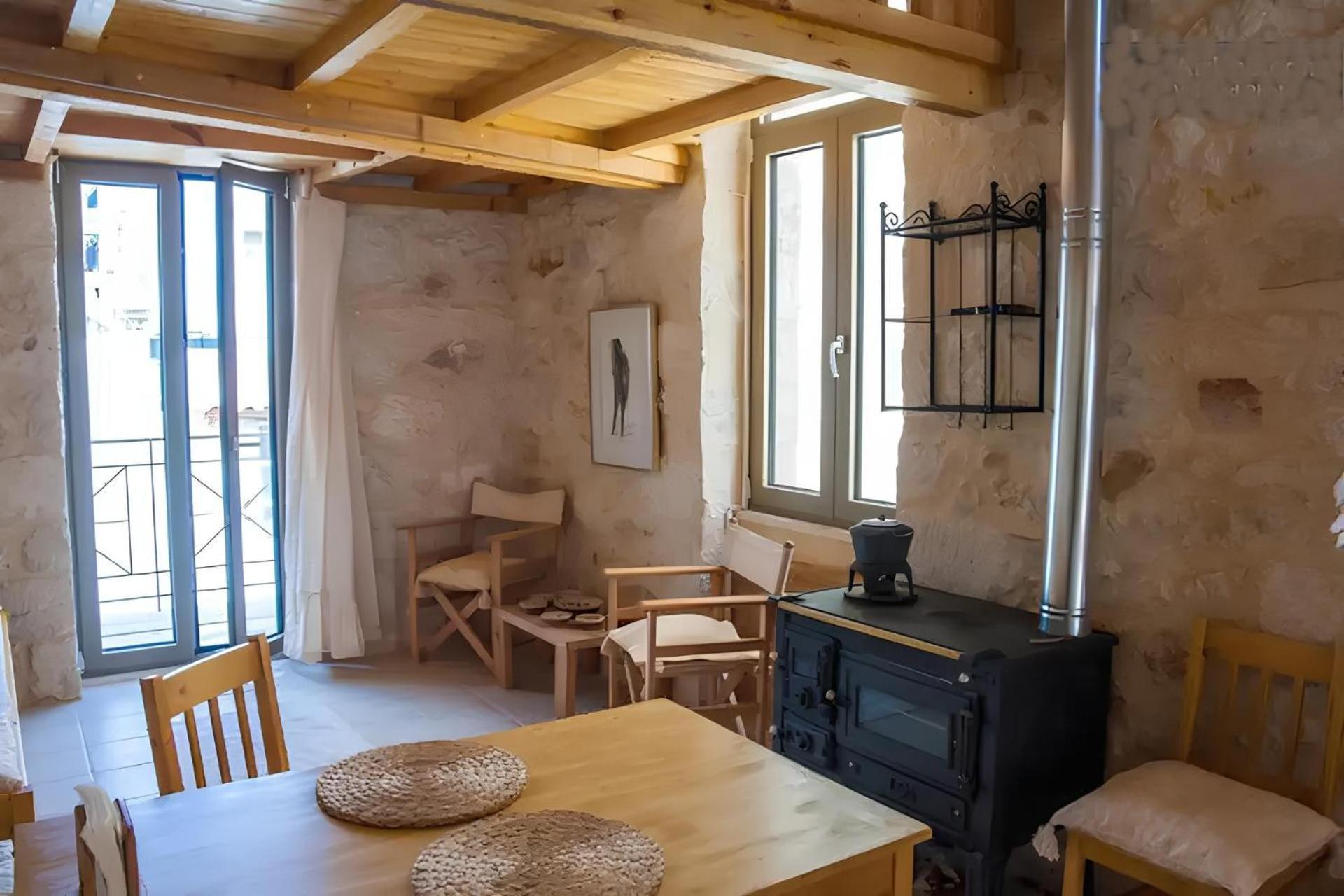Stone House With Loft In Historical Centre Kandiye